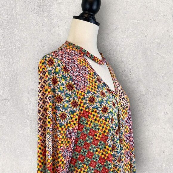 Annabelle Multicolor Blouse Keyhole Neck Bell Sleeve, Size L - Picture 5 of 10